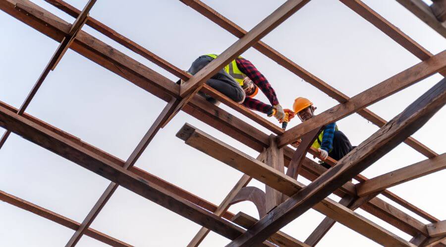 Professional gutter cleaning services in Browns Valley, CA